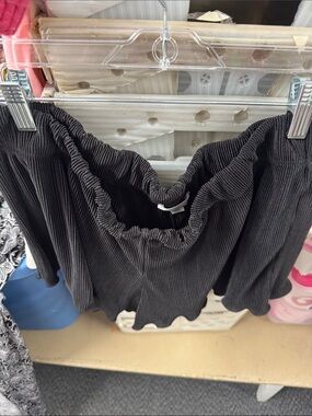 Colsie shorts xl // 080610